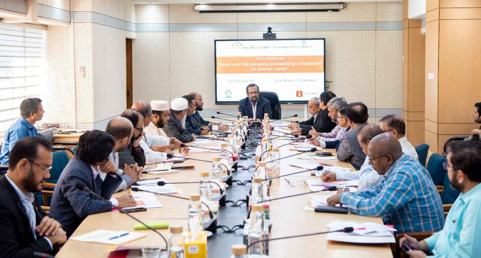 WhatsApp Image 2025-11-19 at 16.42.02 (1)